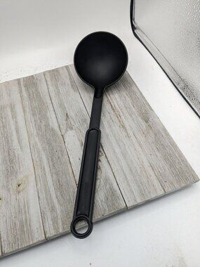 Farberware Solid #1 Serving Ladle Black 11 3/4" Spoon Serving